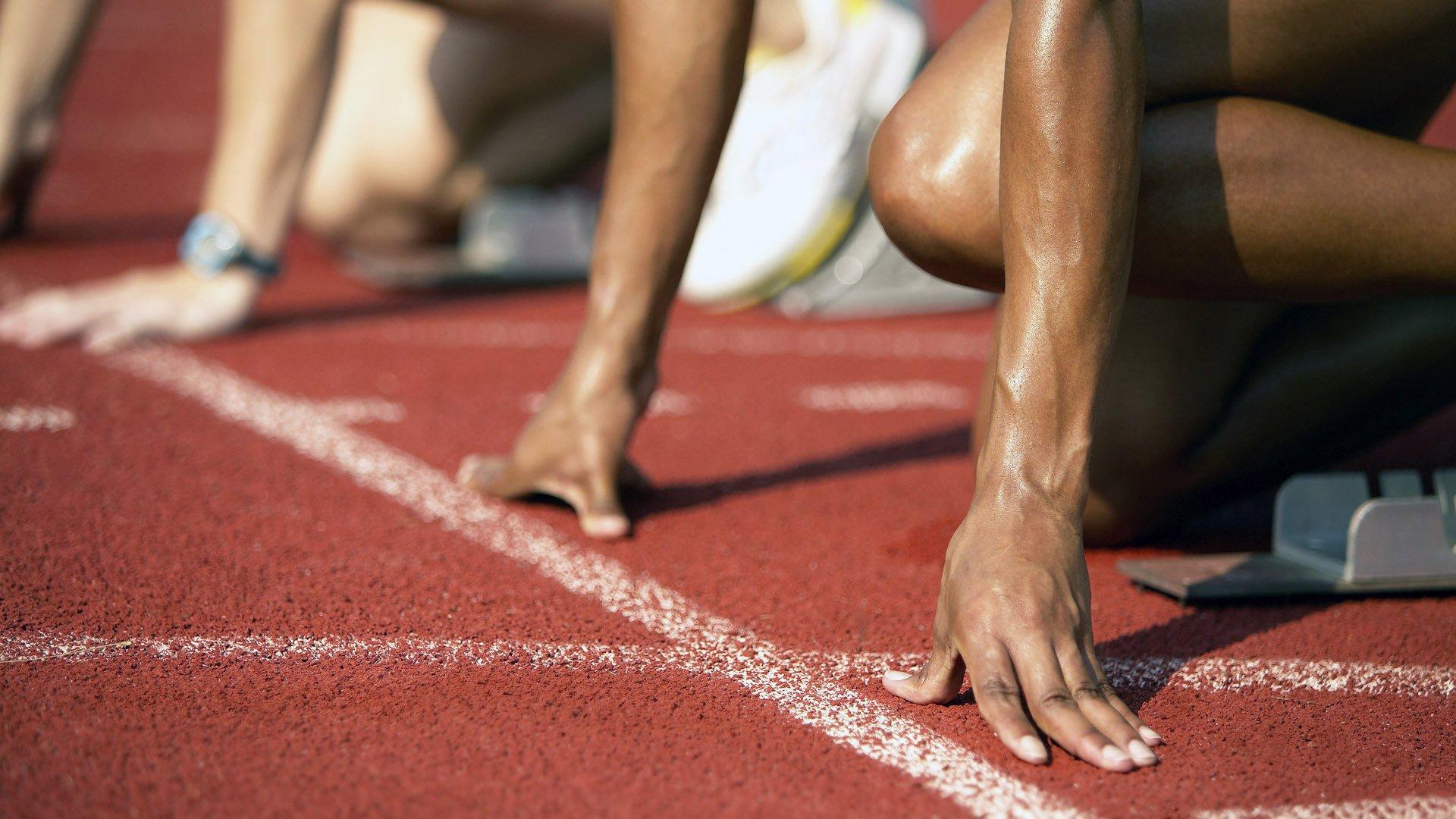 全运会盛大开幕 体育健儿展风采 竞技场上创佳绩